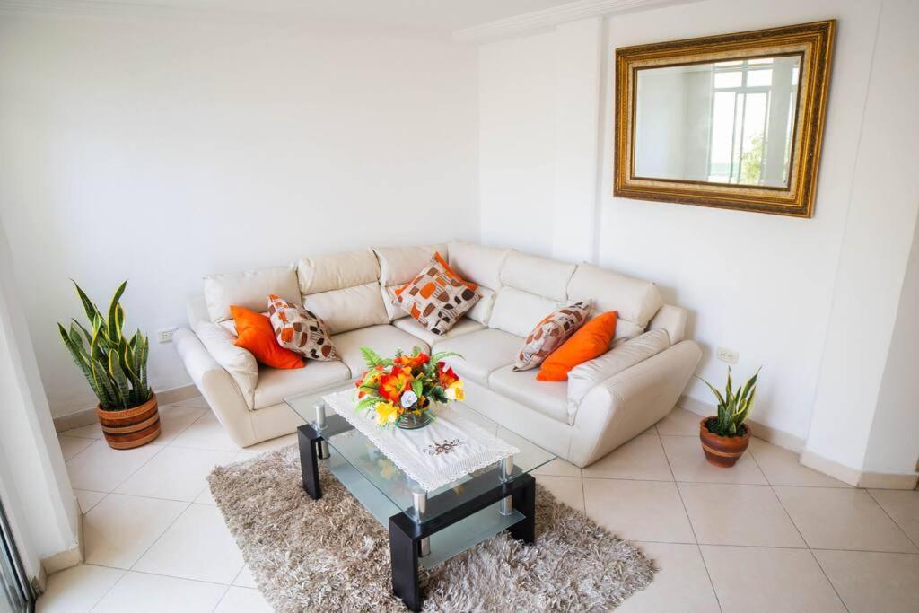 Hermoso Apto A 5 Minutos Del Centro Historico Apartment Cartagena Екстериор снимка